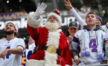 Santa at a Vikings game in 2016