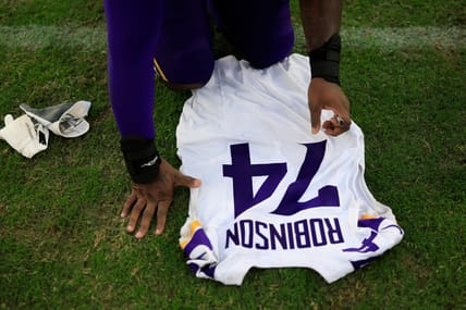 Vikings offensive tackle Cam Robinson in 2024