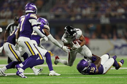 Minnesota Vikings OLB Dallas Turner in 2025 agains the Falcons