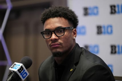 Oregon tight end Kenyon Sadiq in 2025