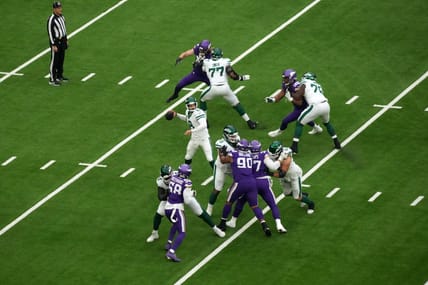 Jets QB Aaron Rodgers in 2024 aganst the Vikings