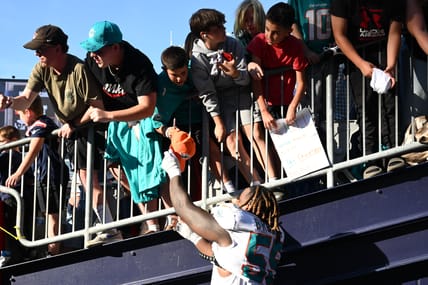 Dolphins center Aaron Brewer against the Patriots in 2024