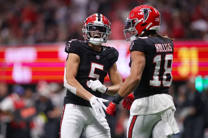 Cousins with NFC Foe