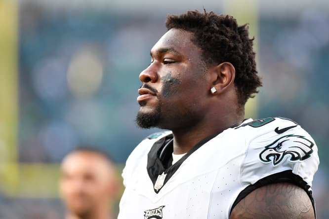 Robinson lines up for the Philadelphia Eagles during a preseason game against the Cleveland Browns in Philadelphia.