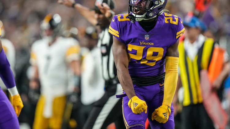 Departing Vikings CB