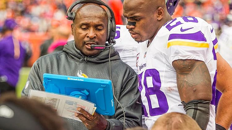 Should the Vikings trade Adrian Peterson