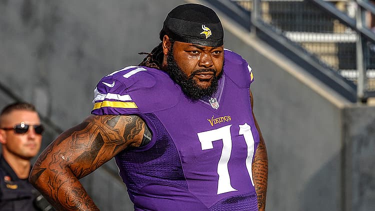 Phil Loadholt Restructures Contract