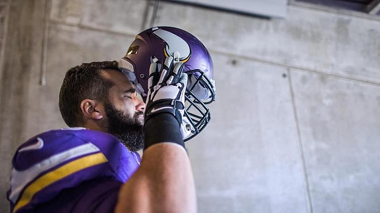 Vikings need to cut Matt Kalil
