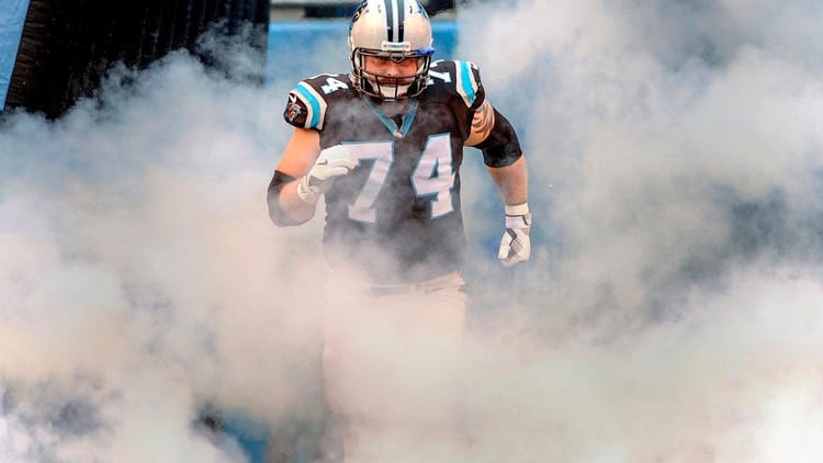 Mike Remmers Signs with Minnesota Vikings