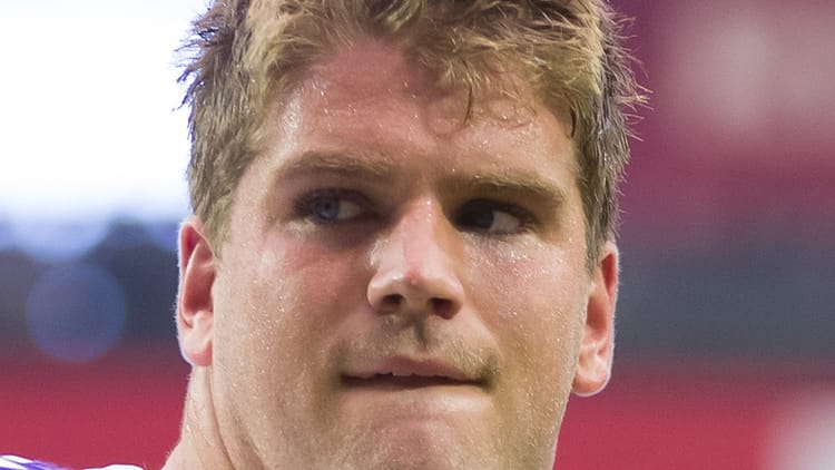 Brian O’Neill before Vikings-Cardinals game at State Farm Stadium in 2021.