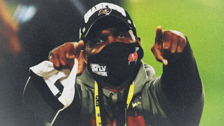 Buccaneers Coordinator Expected to Get Second Interview for Vikings HC