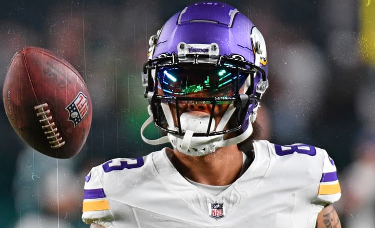 Sep 14, 2023; Philadelphia, Pennsylvania, USA; Minnesota Vikings wide receiver Jalen Nailor (83) against the Philadelphia Eagles at Lincoln Financial Field. Mandatory Credit: Eric Hartline-USA TODAY Sports