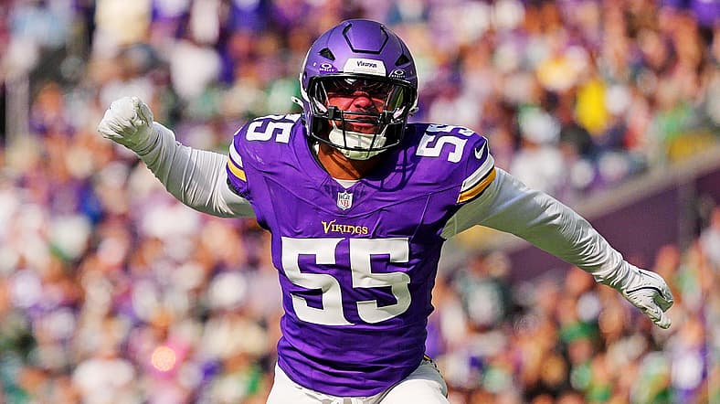 Vikings LB Eric Wilson against the Eagles in 2025