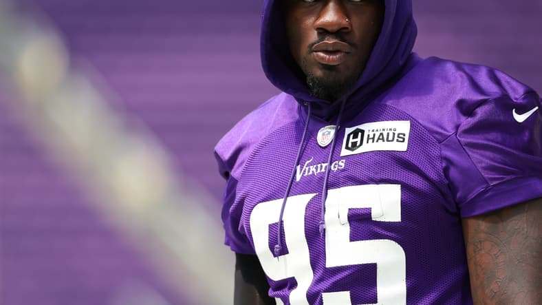 Eagles Steal Defender from Vikings Roster