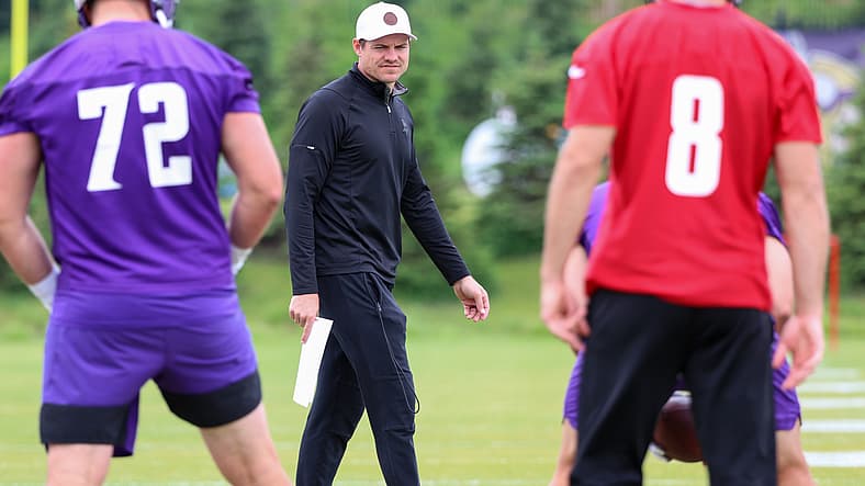 PurplePTSD: O'Connell the CotY Favorite, Left Side of OL Solidified, Kwesi's Steadfastness