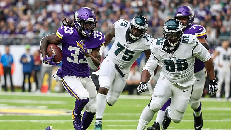 20 Brief & Essential Facts: Eagles-Vikings