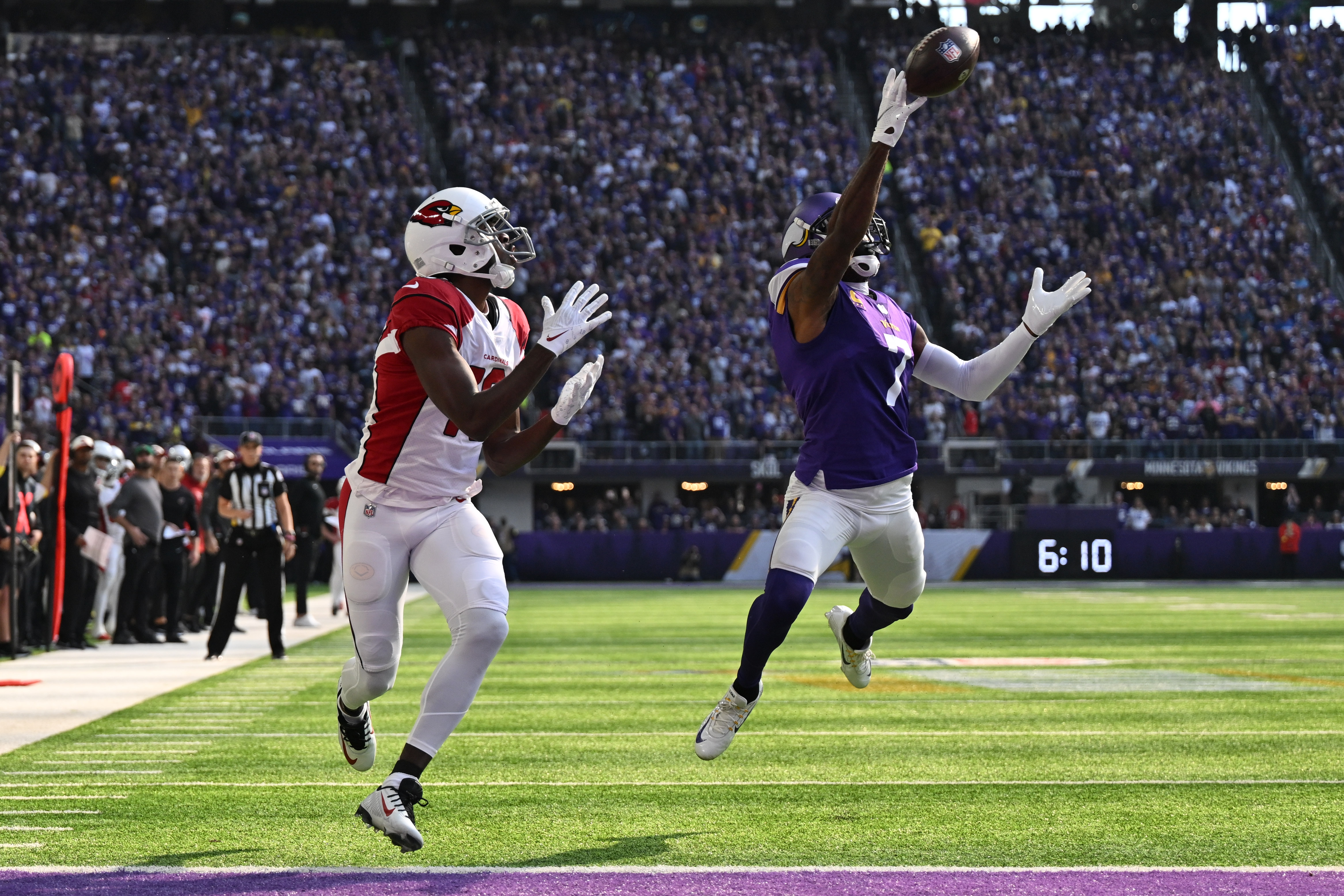 Ups and Downs but “Complementary Football” Leads to Exciting Win over Cardinals
