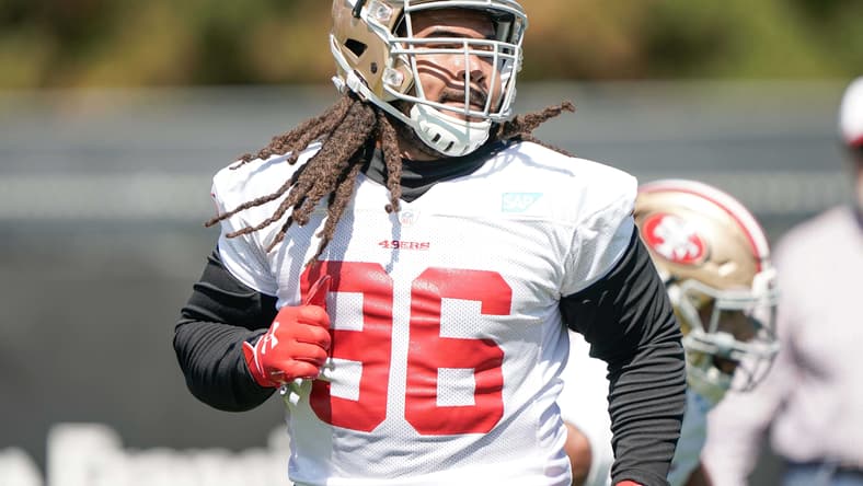 Vikings Sign Defender to