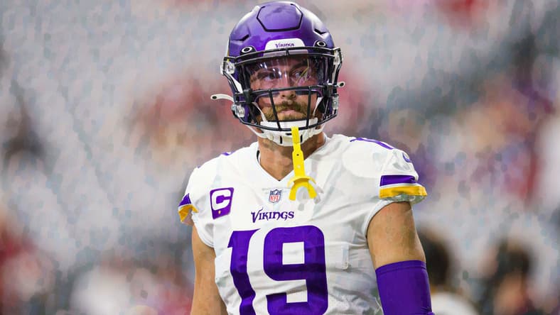 Adam Thielen warms up before the Vikings faced the Cardinals.