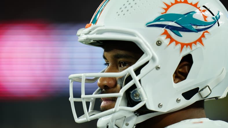 Top QB Linked