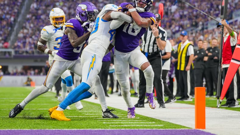Vikings Provide Vague Update on Justin Jefferson's Status