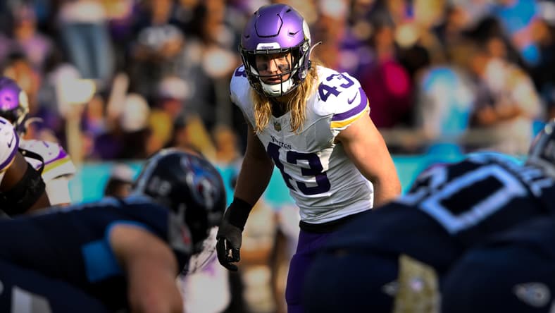 Andrew Van Ginkel watches the Titans offense during the Vikings’ game at Nissan Stadium in Nashville. Vikings players