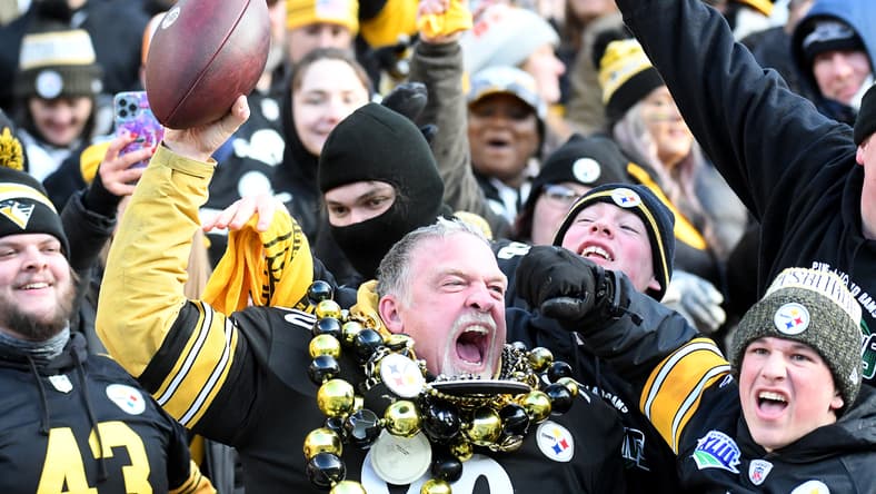 Steelers fans in 2023.