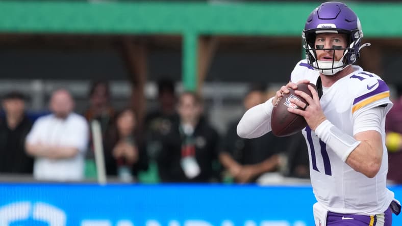 Carson Wentz looks downfield during a Vikings international game against the Steelers in Dublin.