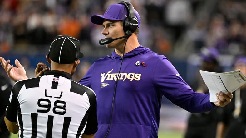 Kevin O'Connell, the Vikings head coach, in Week 1 of 2025
