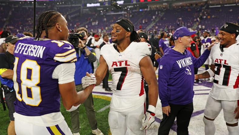 NFL: Atlanta Falcons at Minnesota Vikings