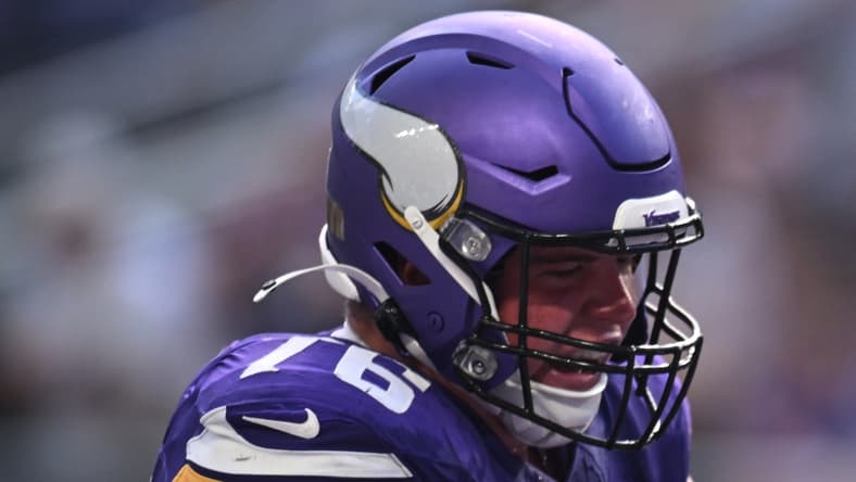 Will Fries lines up on the offensive line during the Vikings' game against the Cincinnati Bengals. J.J. McCarthy