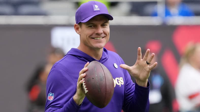Vikings HC Kevin O'Connell in London