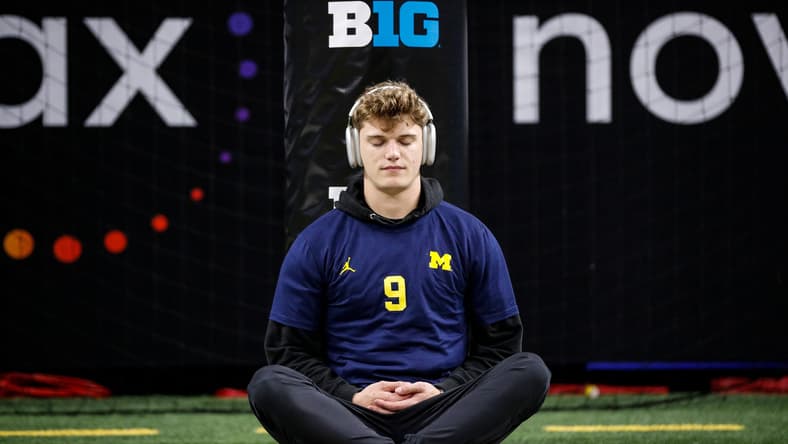 Michigan QB J.J. McCarthy in 2023.