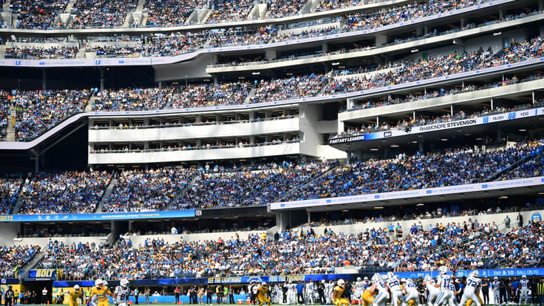 Daniel Jones throwing a pass for the Colts against the Chargers at SoFi Stadium.