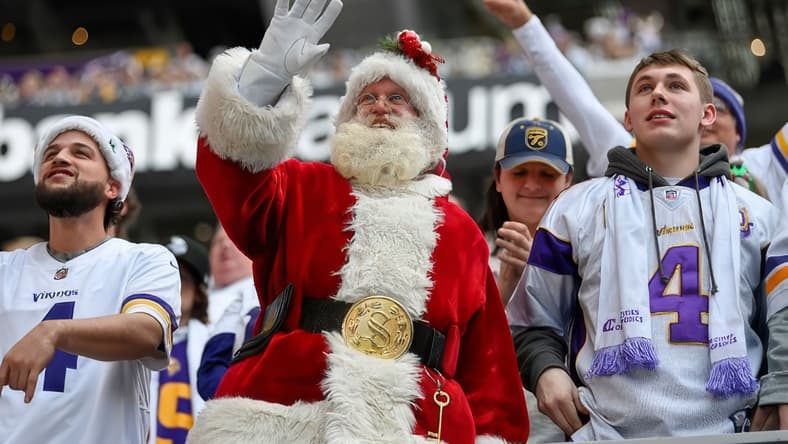 Santa at a Vikings game in 2016