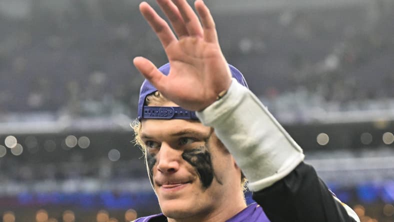 Vikings QB J.J. McCarthy against the Packers in 2025