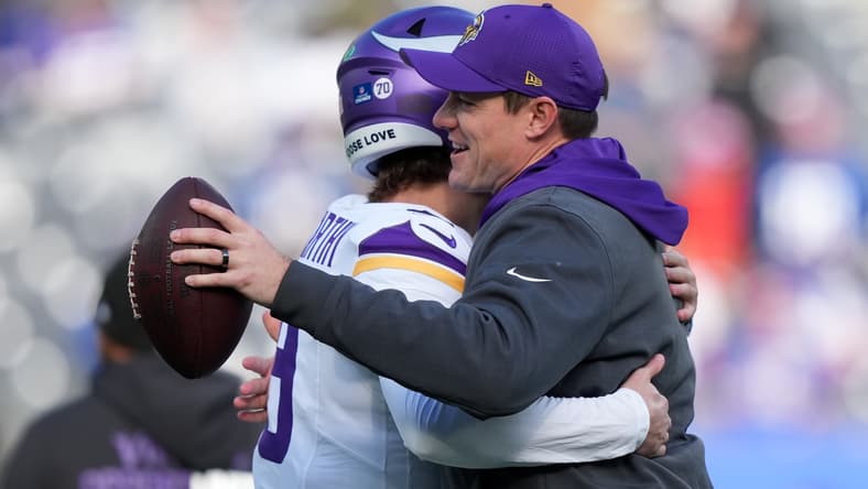 J.J. McCarthy and Kevin O'Connell at the New York Giants in 2025