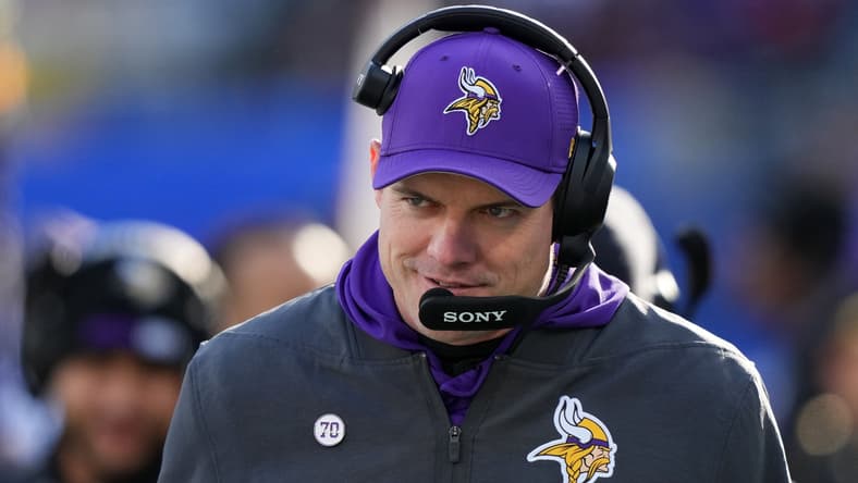Vikings head coach Kevin O'Connell in 2025