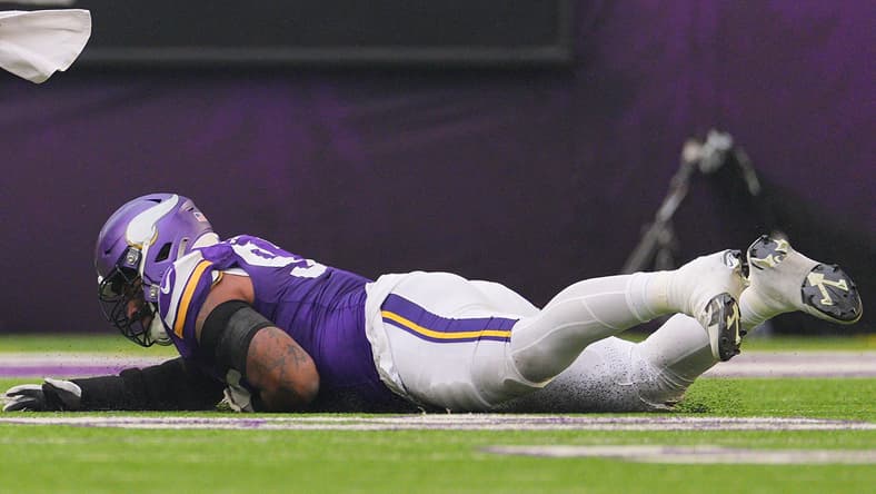 Vikings DT Jonathan Allen in 2025 against the Commanders