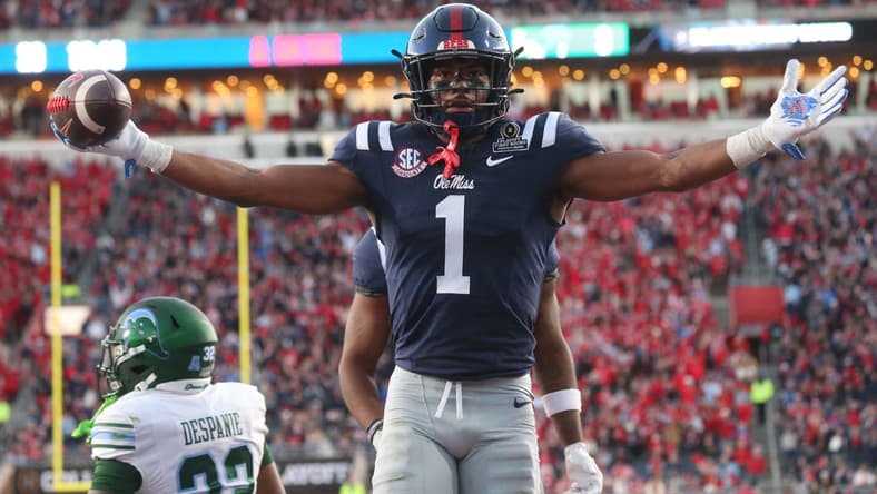 Ole Miss De'Zhaun Stribling against the Hurricanes in 2026