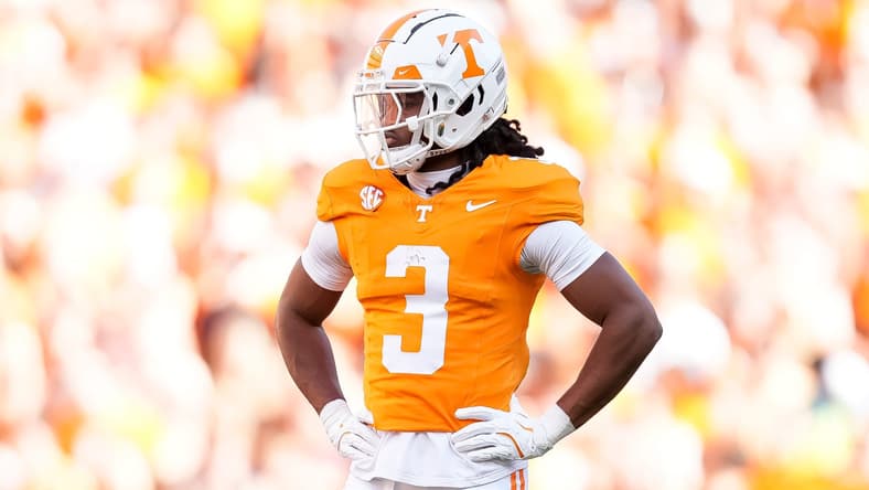 Volunteers CB Jermod McCoy against Alabama in 2024