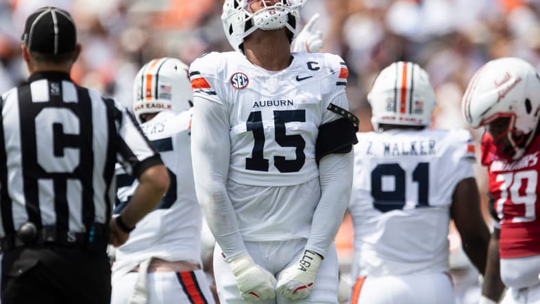 Auburn EDGE Keldric Faulk in 2025