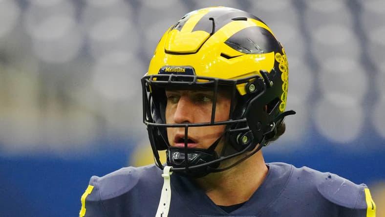 Wolverines TE/FB Max Bredeson in 2024