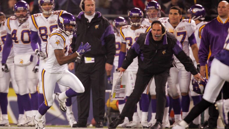 Troy Williamson runs along the sideline during a Vikings game against the Ravens in Baltimore. Vikings draft busts