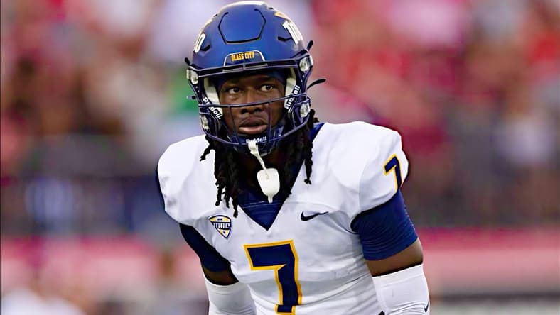 Emmanuel McNeil-Warren plays safety during the Arizona Bowl against Wyoming.