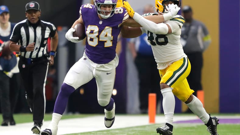 NFL: Green Bay Packers at Minnesota Vikings
