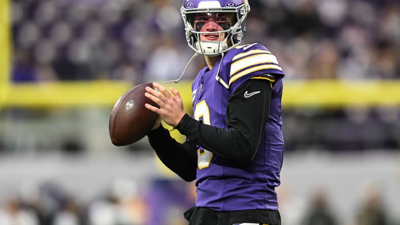 NFL: Green Bay Packers at Minnesota Vikings