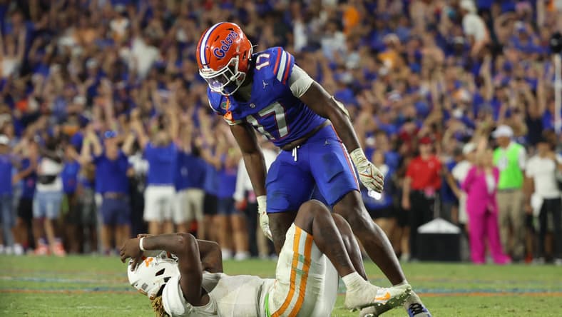 Scooby Williams pressures Joe Milton III during Florida’s game against Tennessee in Gainesville. Vikings myths and misses