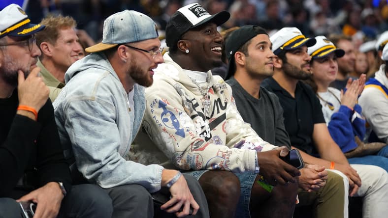 49ers WR Deebo Samuel at a Warrios game in 2024