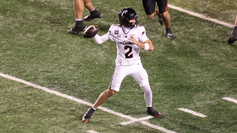 Cincinnati quarterback Brendan Sorsby throws a pass against Utah at Rice-Eccles Stadium.